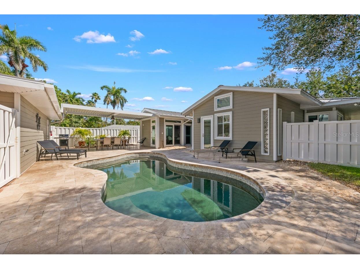 140 S Blvd Of The Presidents Sarasota FL 34236 A4683280 image4