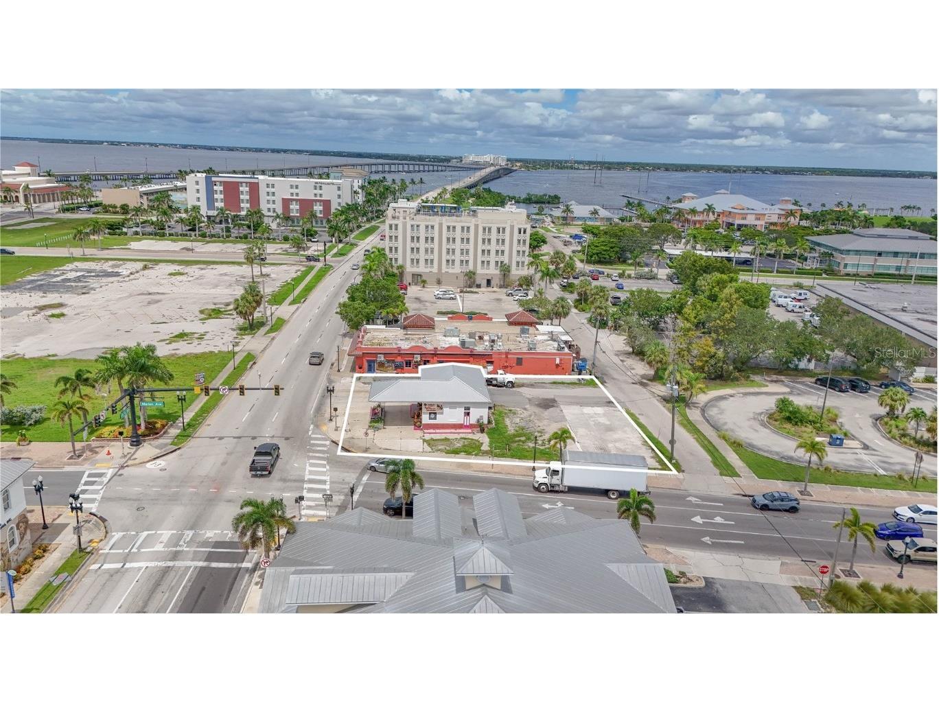 140 Tamiami Trail Punta Gorda FL 33950 C7515958 image2