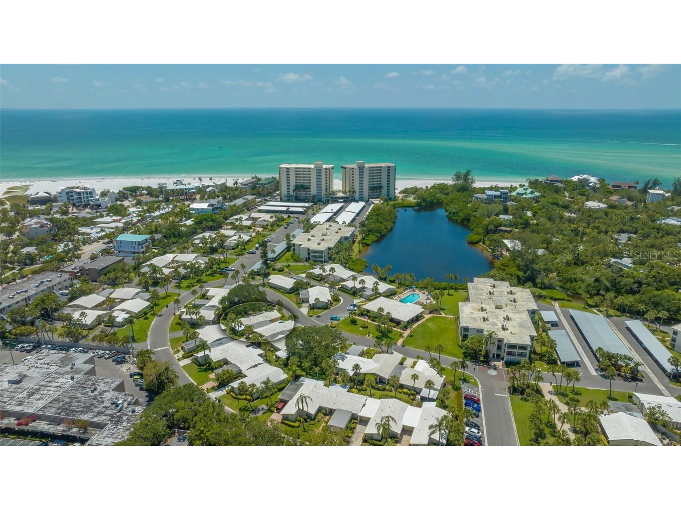 140 Whispering Sands Drive #V-40 Sarasota FL 34242 - GULF OF MEXICO A4570046 image1