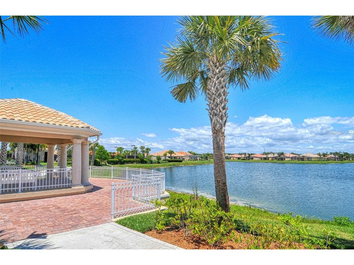 1400 Burgos Drive Sarasota FL 34238 A4665075 image35