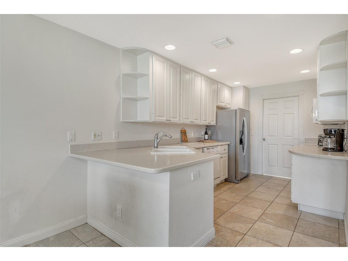 1400 Burgos Drive Sarasota FL 34238 A4665075 image9