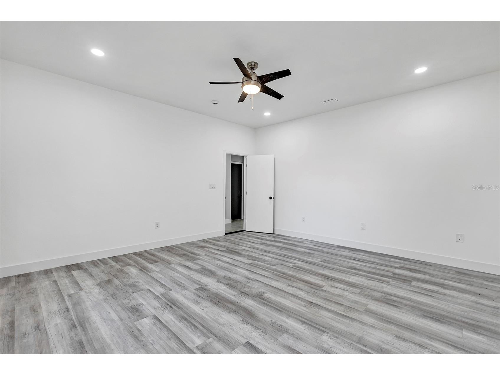 1400 Conrad Drive New Smyrna Beach FL 32168 O6401036 image18