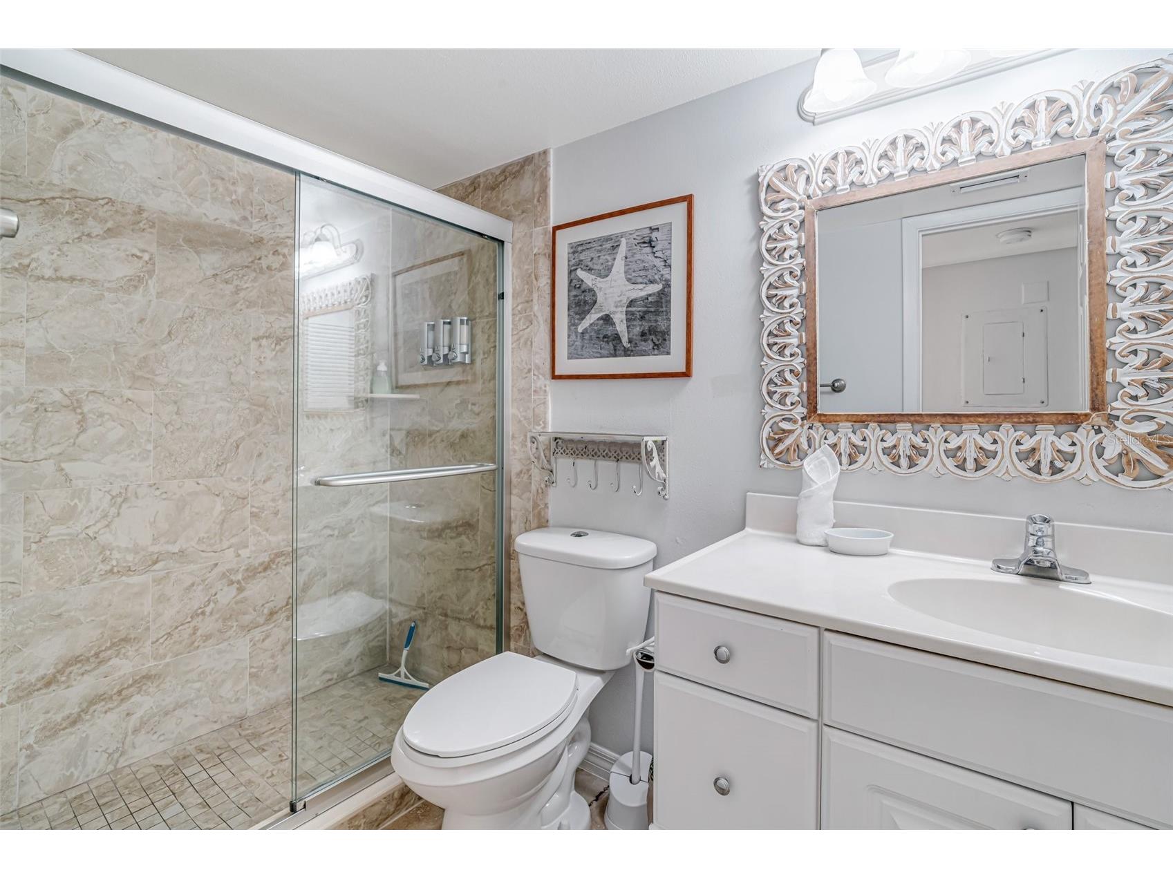 1400 Cove Ii Place #631 Sarasota FL 34242 A4681753 image21