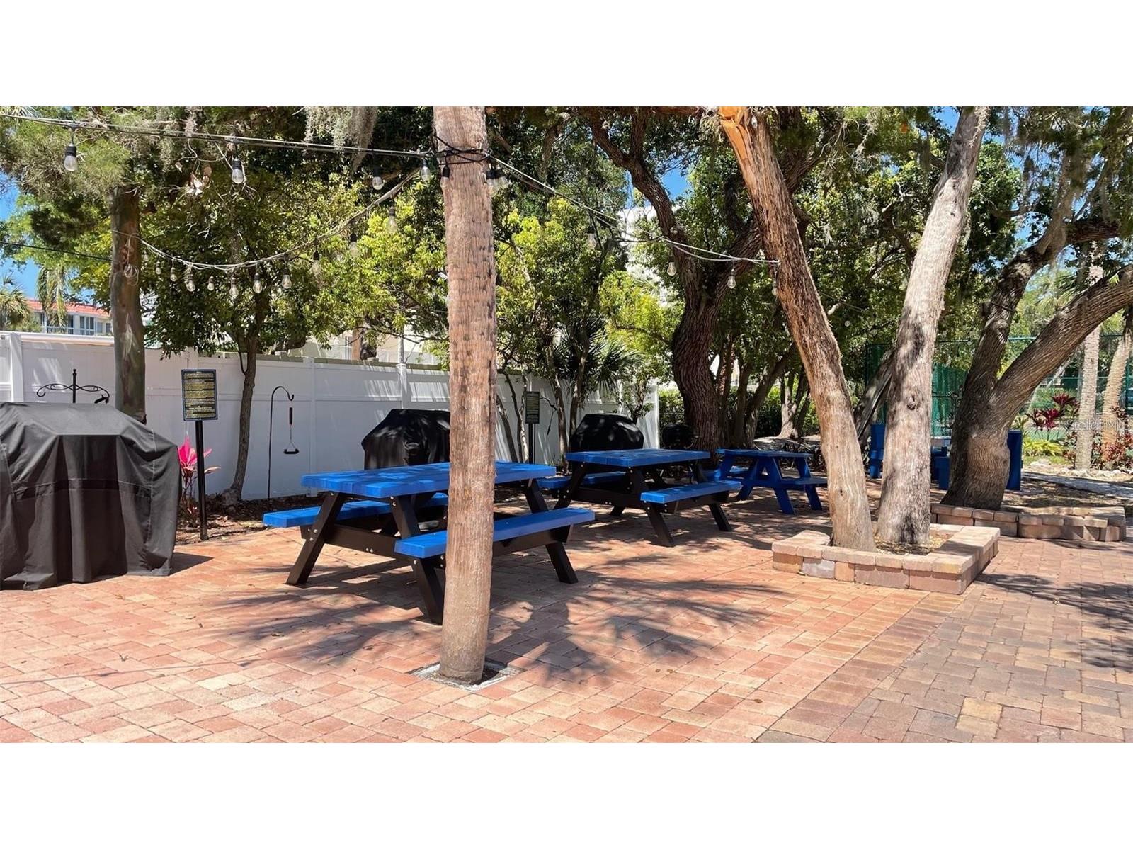 1400 Cove Ii Place #631 Sarasota FL 34242 A4681753 image30