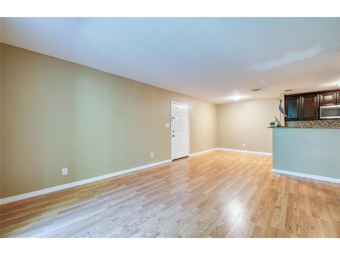 1400 Gandy Blvd. N Boulevard N #811 Saint Petersburg FL 33702 TB8446064 image10