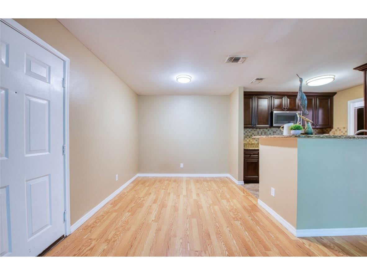 1400 Gandy Blvd. N Boulevard N #811 Saint Petersburg FL 33702 TB8446064 image11