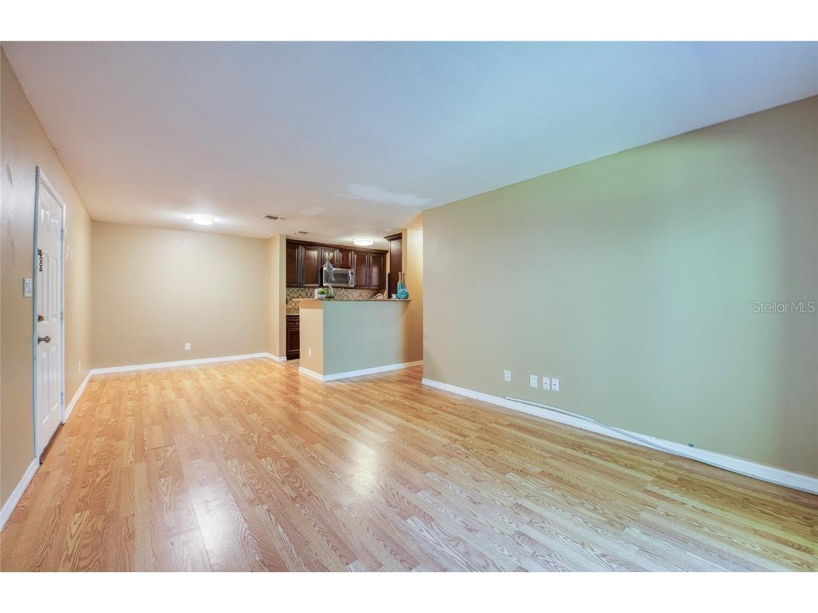 1400 Gandy Blvd. N Boulevard N #811 Saint Petersburg FL 33702 TB8446064 image20