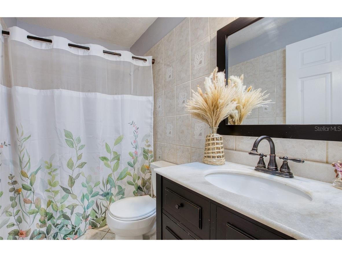 1400 Gandy Blvd. N Boulevard N #811 Saint Petersburg FL 33702 TB8446064 image24