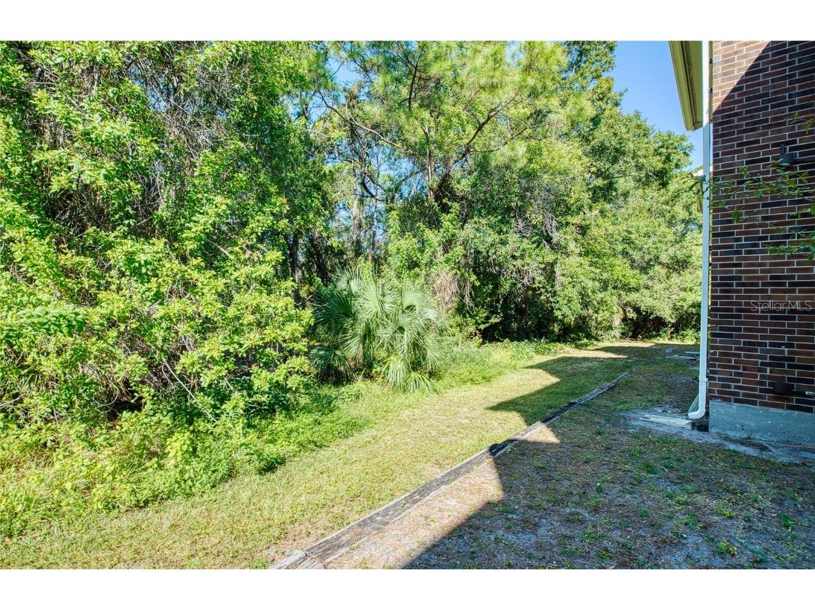 1400 Gandy Blvd. N Boulevard N #811 Saint Petersburg FL 33702 TB8446064 image36