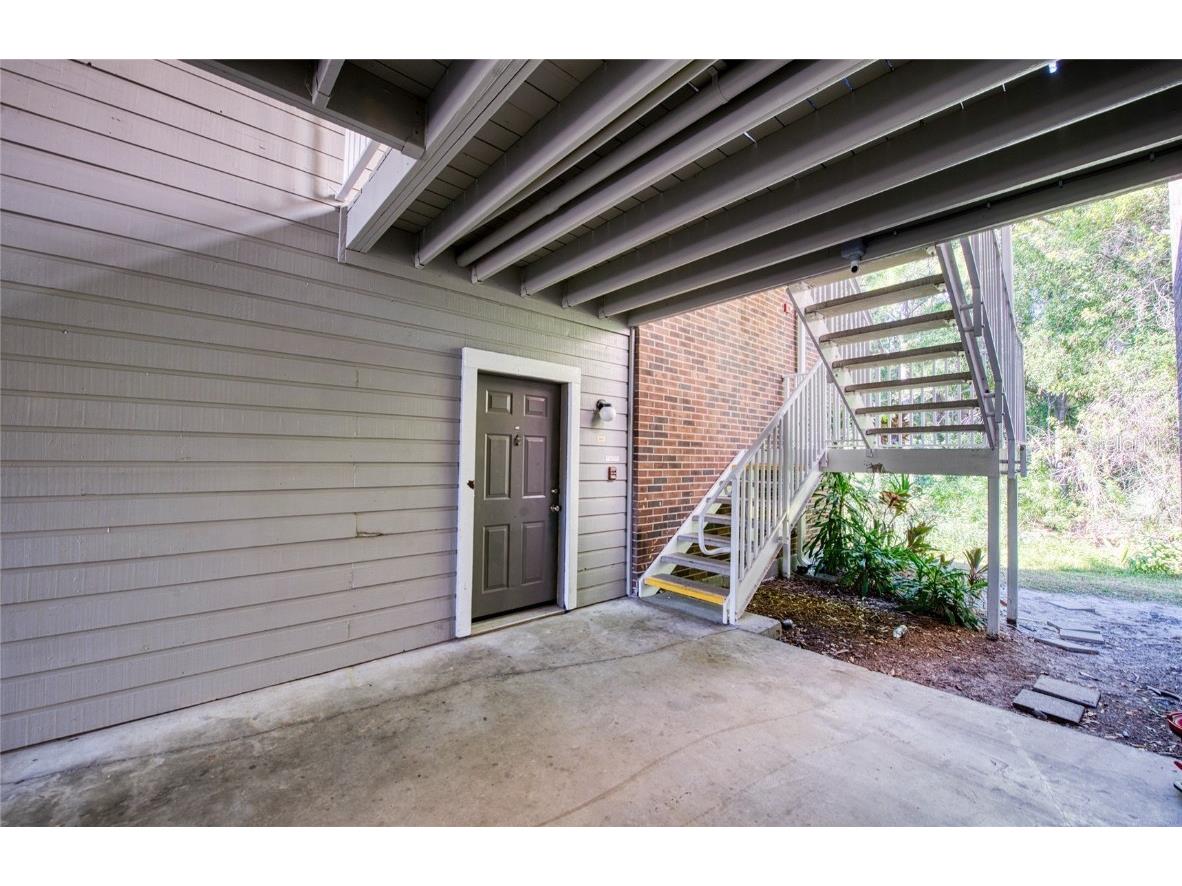 1400 Gandy Blvd. N Boulevard N #811 Saint Petersburg FL 33702 TB8446064 image6