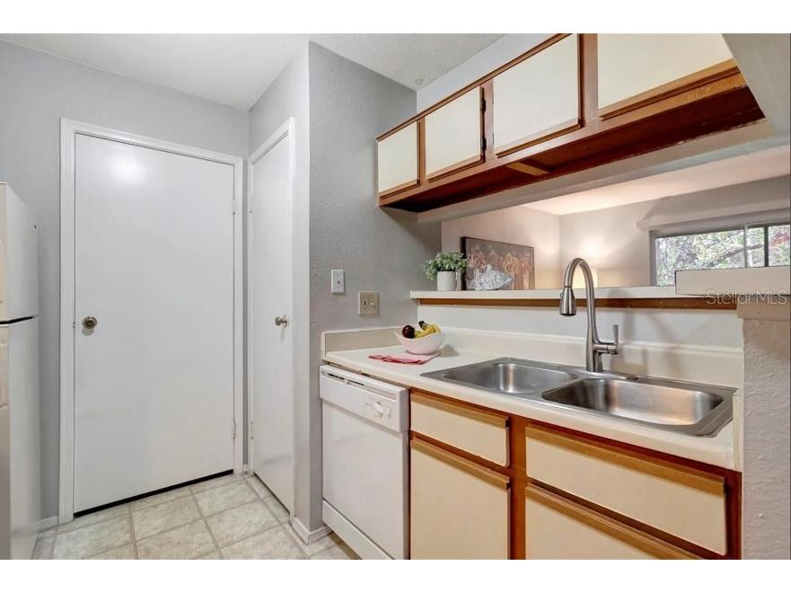 1400 Gandy Boulevard #1407 Saint Petersburg FL 33702 TB8493867 image10