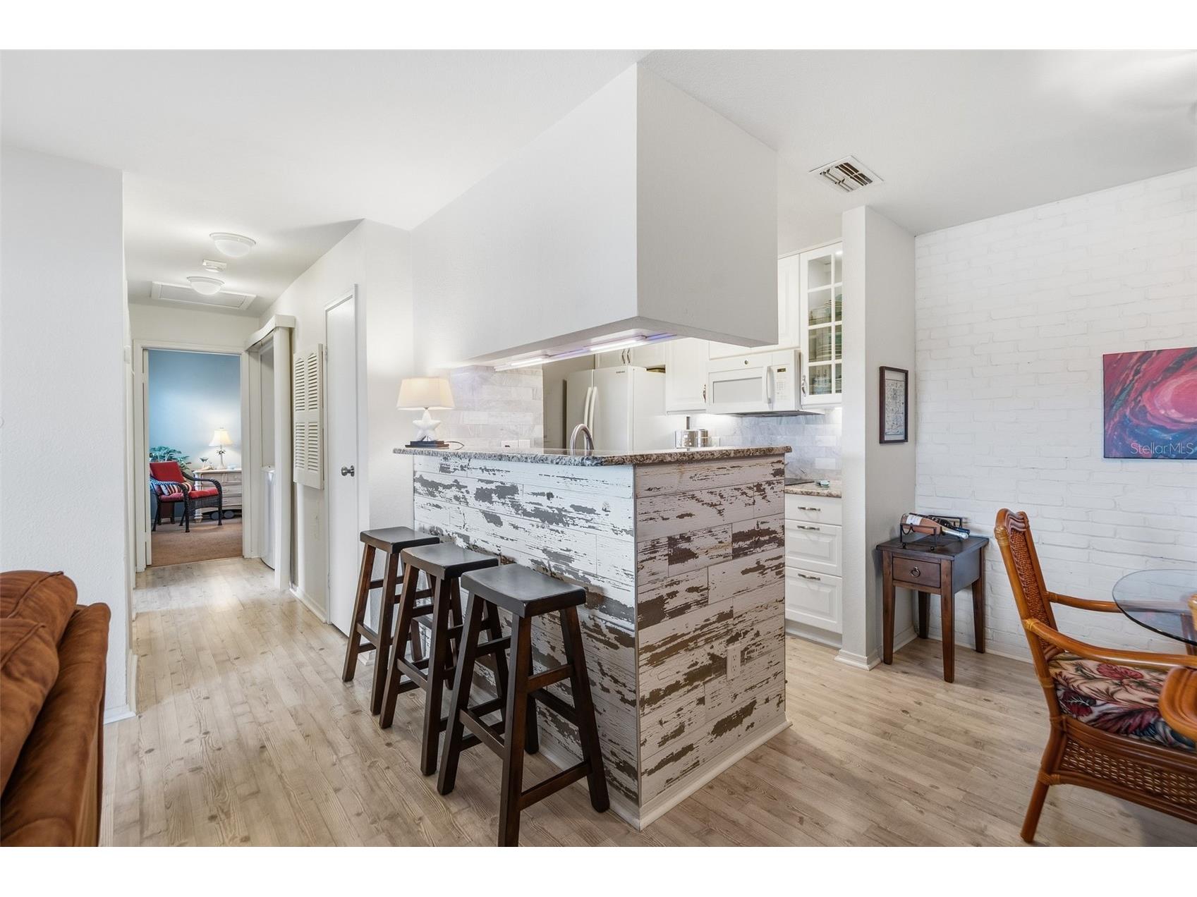 1400 Gandy Boulevard N #113 Saint Petersburg FL 33702 TB8485871 image5