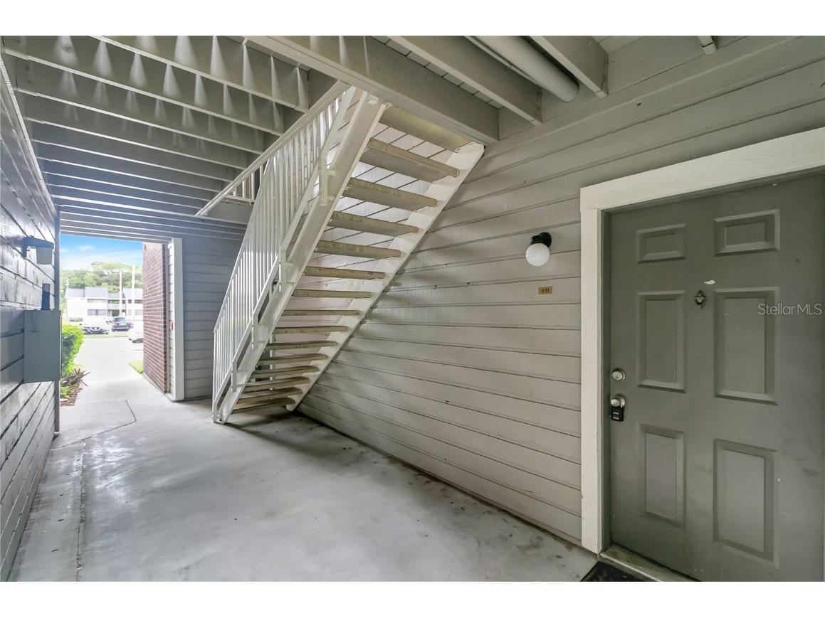 1400 Gandy Boulevard N #211 Saint Petersburg FL 33702 T3458314 image1