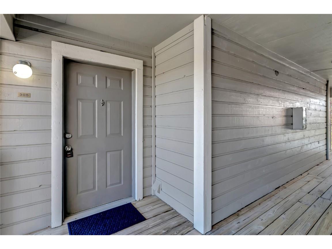 1400 Gandy Boulevard N #305 Saint Petersburg FL 33702 T3455374 image1