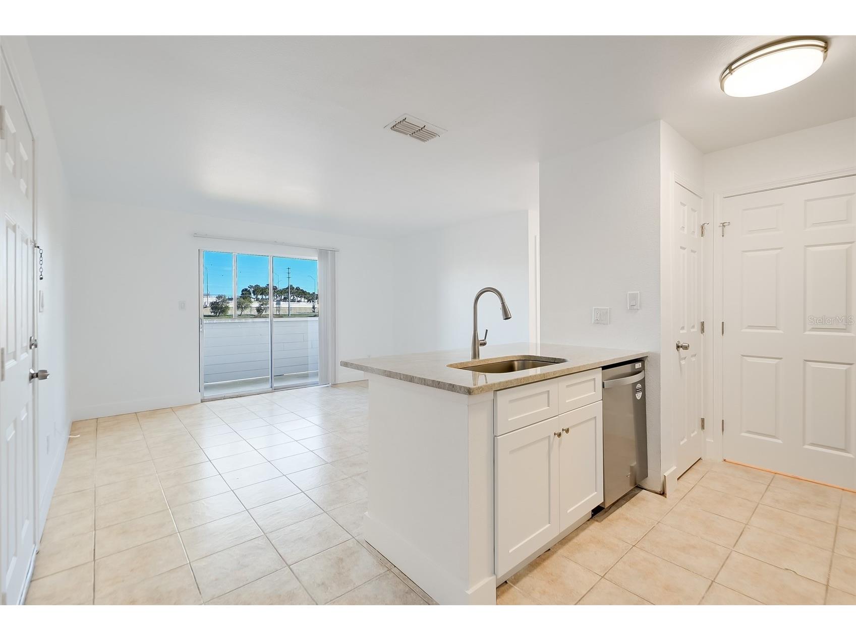 1400 Gandy Boulevard N #412 Saint Petersburg FL 33702 - WINDJAMMER TB8487576 image6