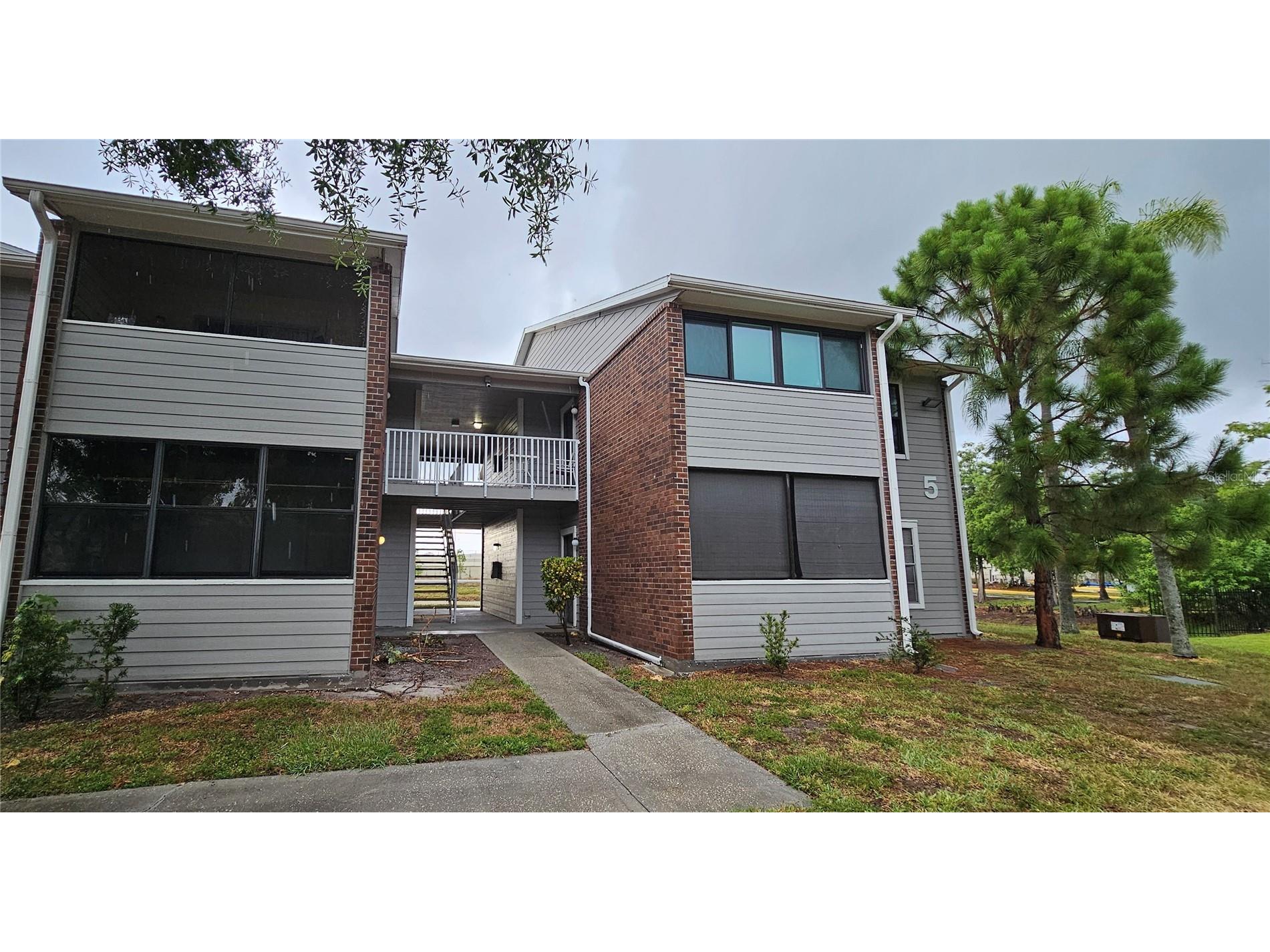 1400 Gandy Boulevard N #512 Saint Petersburg FL 33702 TB8468459 image1