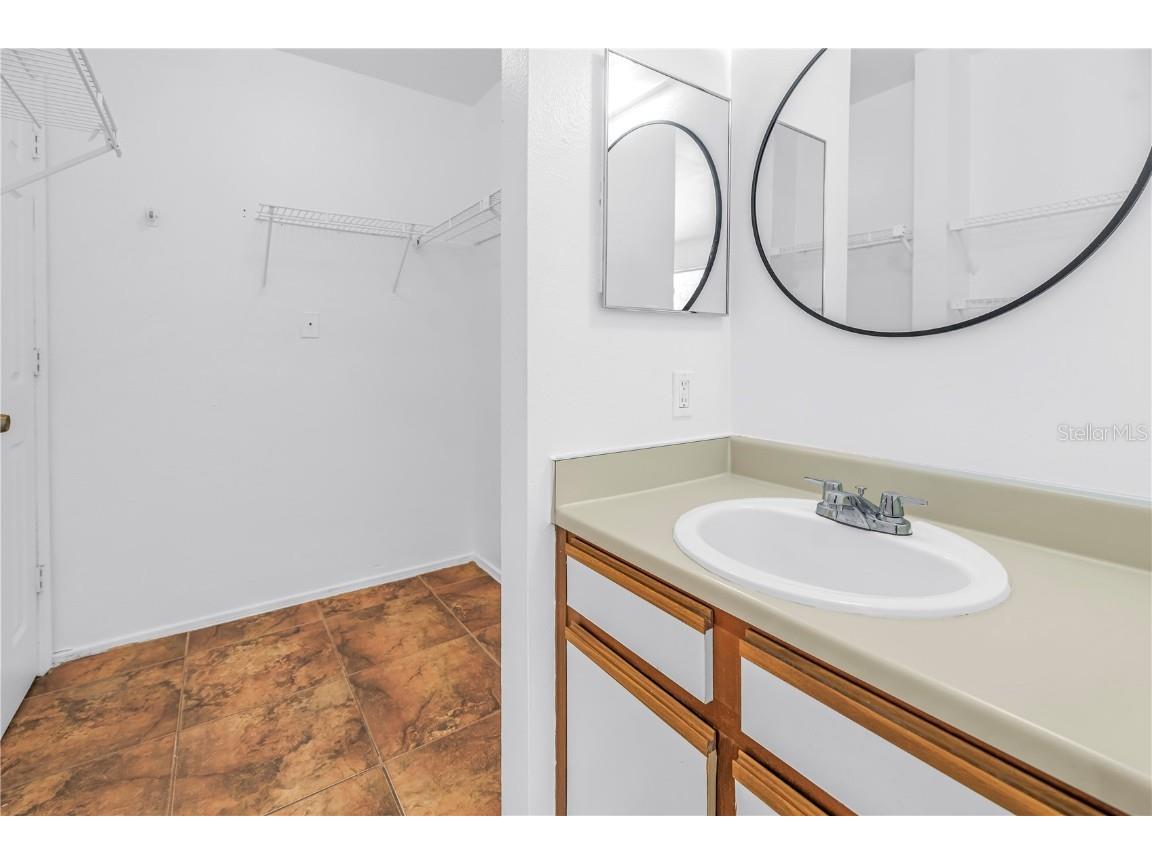 1400 Gandy Boulevard N #902 Saint Petersburg FL 33702 TB8454905 image18