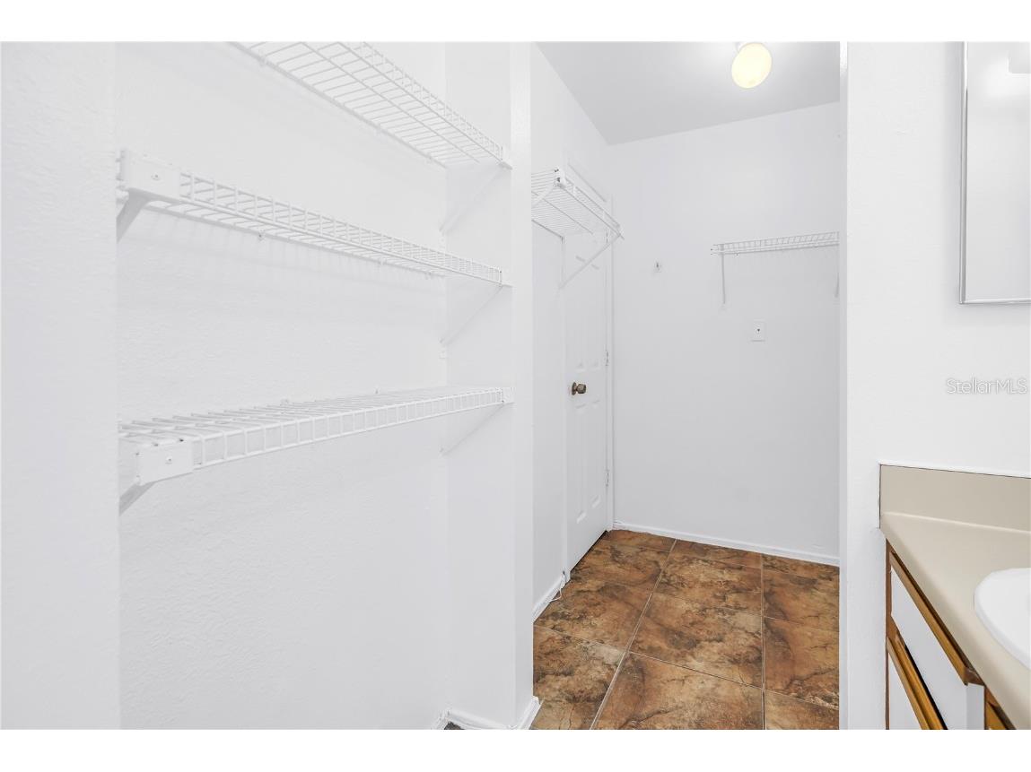 1400 Gandy Boulevard N #902 Saint Petersburg FL 33702 TB8454905 image19