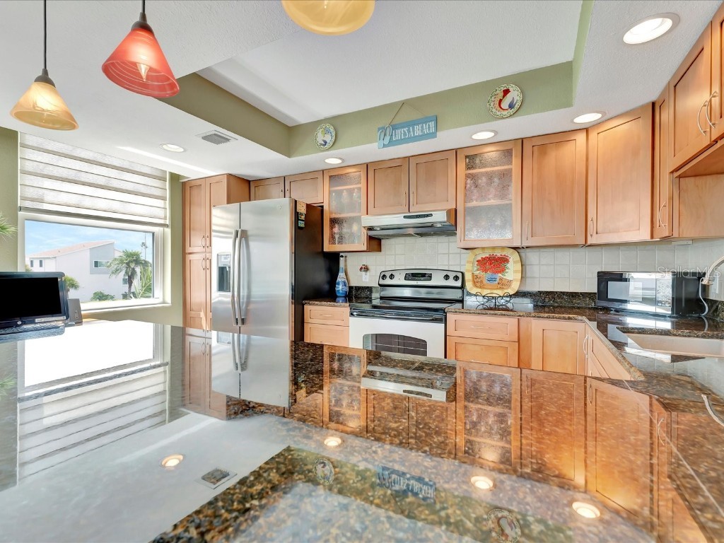 1400 Gulf Boulevard #204 Clearwater Beach FL 33767 TB8425088 image9