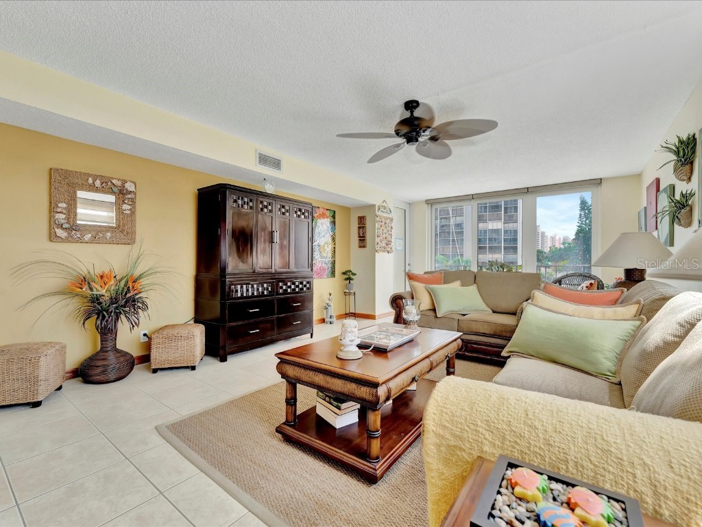 1400 Gulf Boulevard #204 Clearwater Beach FL 33767 TB8438906 image11