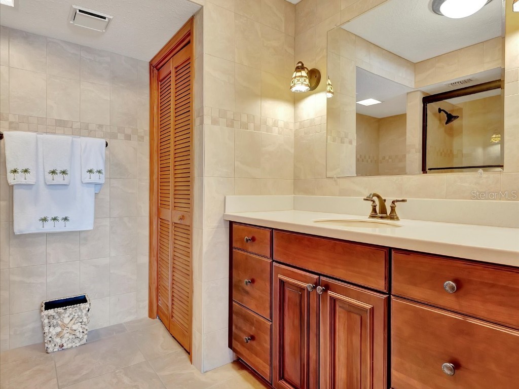 1400 Gulf Boulevard #204 Clearwater Beach FL 33767 TB8438906 image24