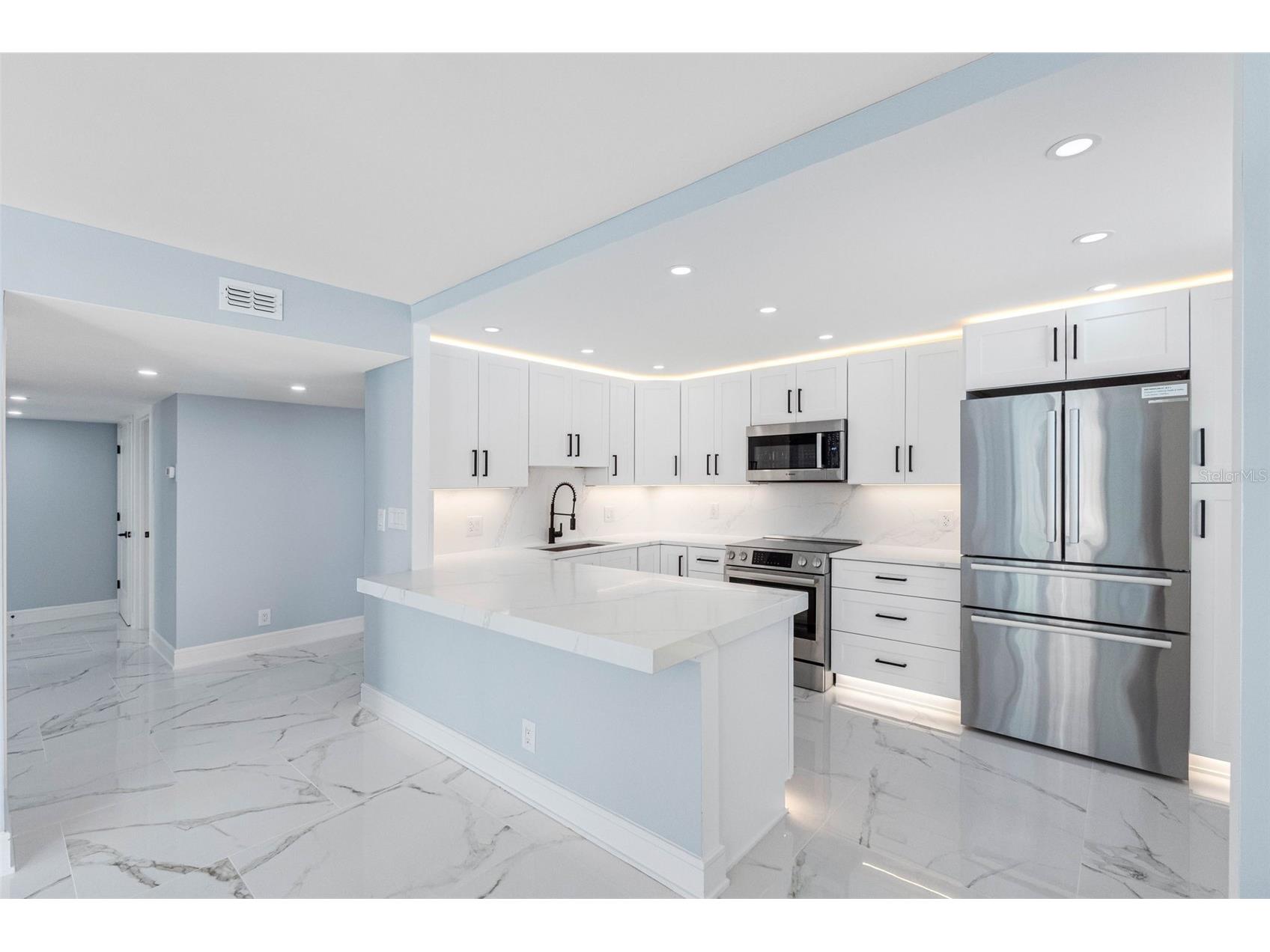 1400 Gulf Boulevard #409 Clearwater Beach FL 33767 TB8512686 image9