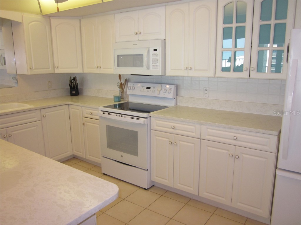 1400 Gulf Boulevard #608 Clearwater Beach FL 33767 TB8449840 image3