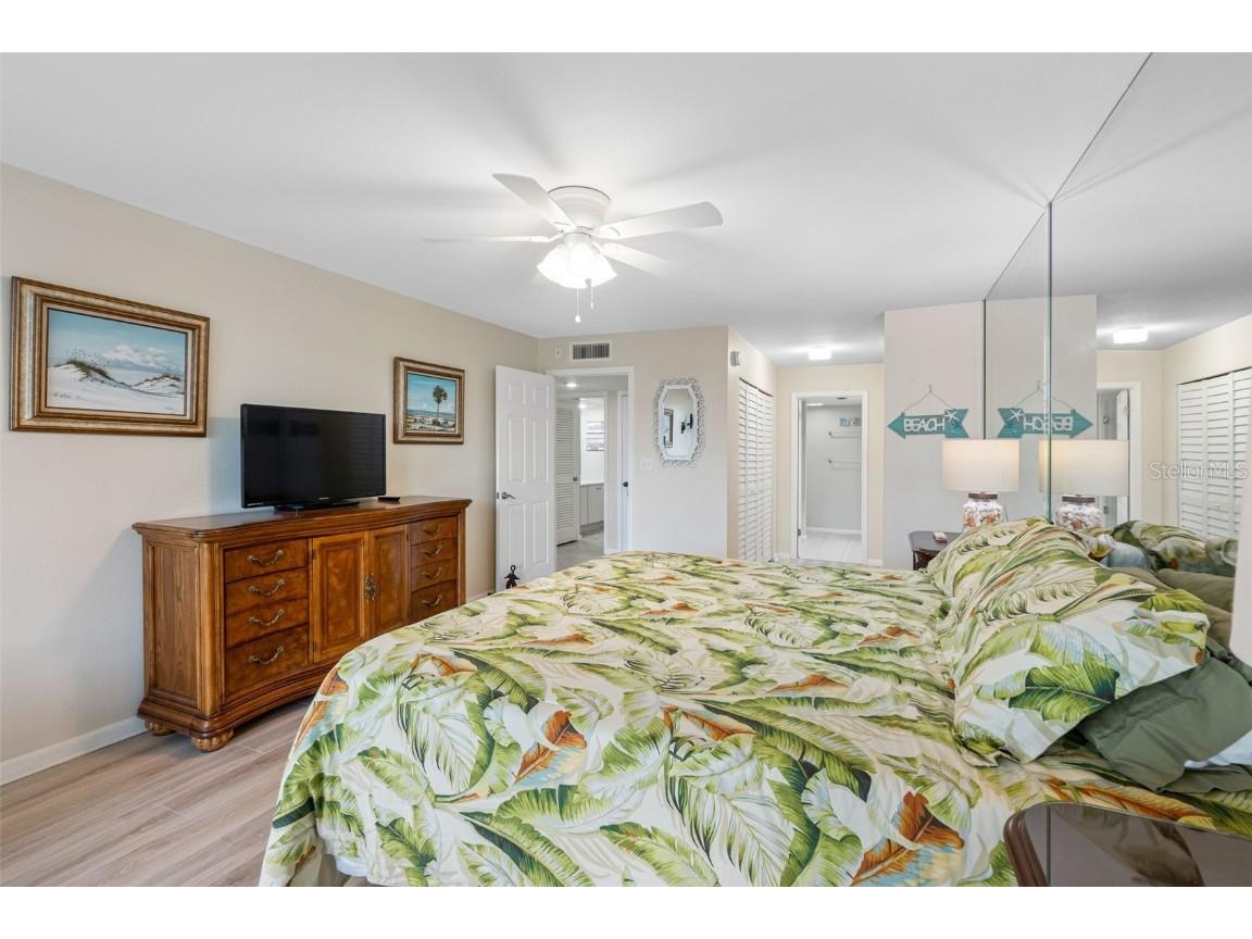 1400 Gulf Boulevard #701 Clearwater Beach FL 33767 TB8446882 image24