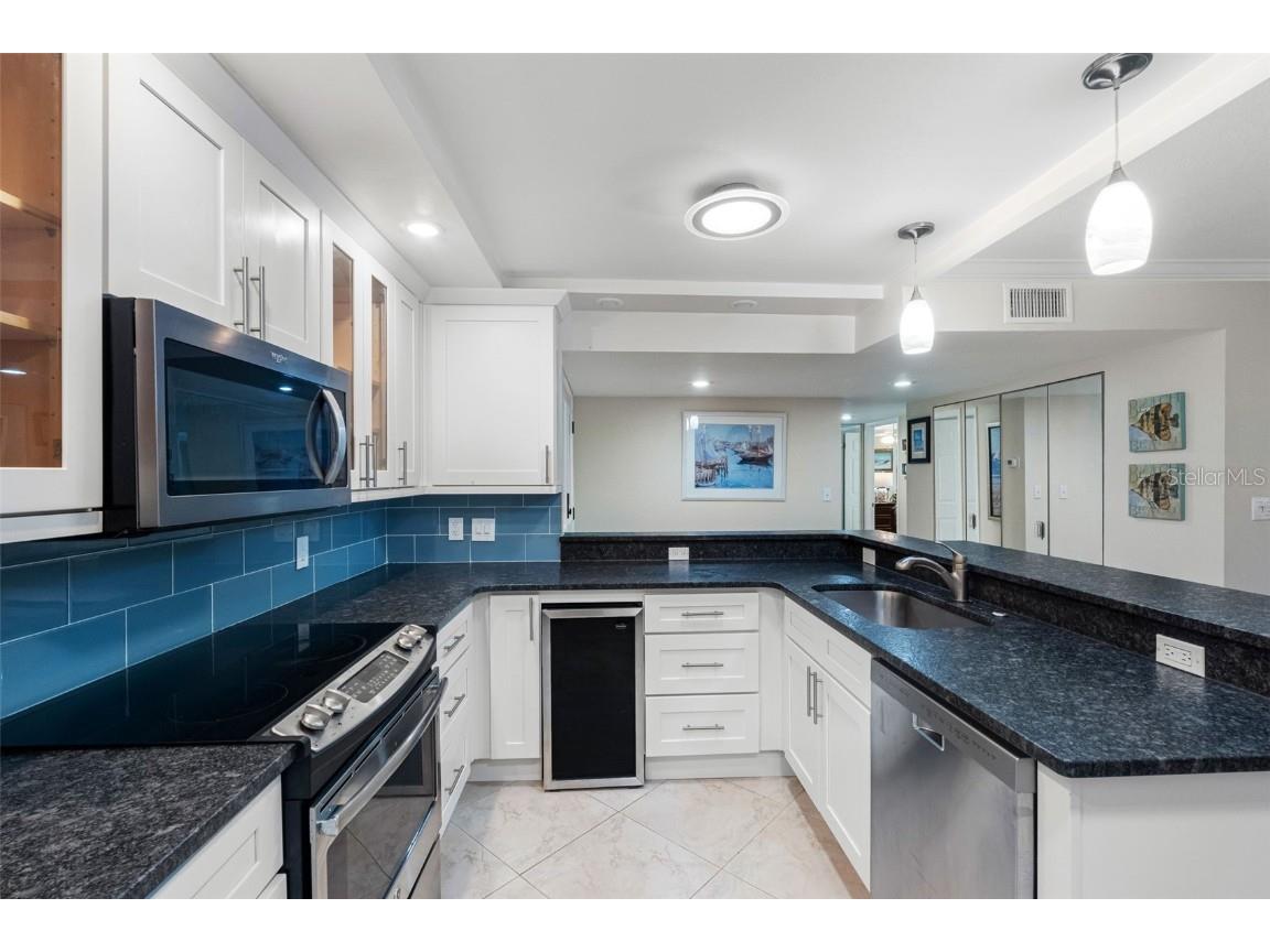 1400 Gulf Boulevard #701 Clearwater Beach FL 33767 TB8446882 image9