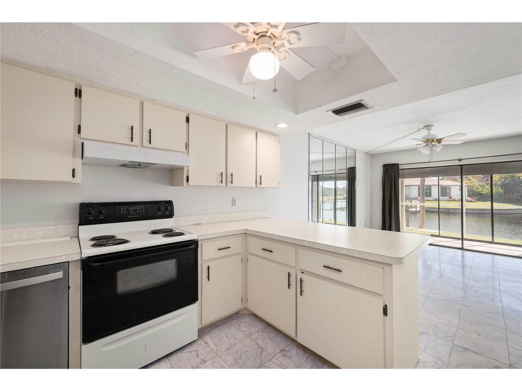 1400 Mineo Drive #12T Punta Gorda FL 33950 C7526310 image20