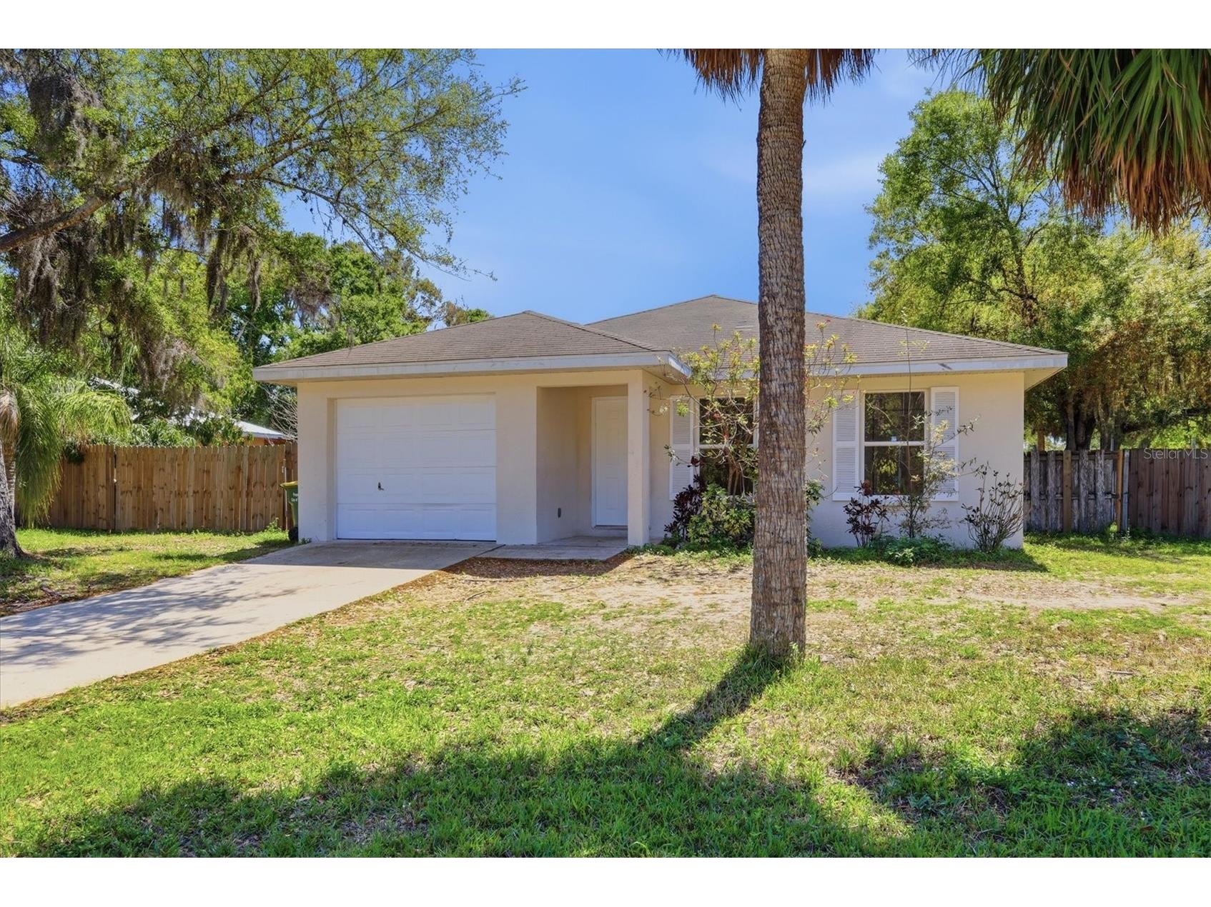 1400 Myrtle Street Sarasota FL 34234 A4685567 image1