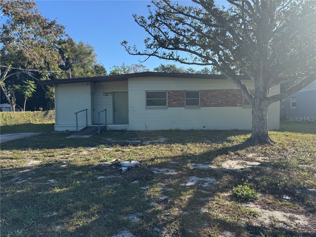 1400 Palm Drive Mount Dora FL 32757 G5090873 image1