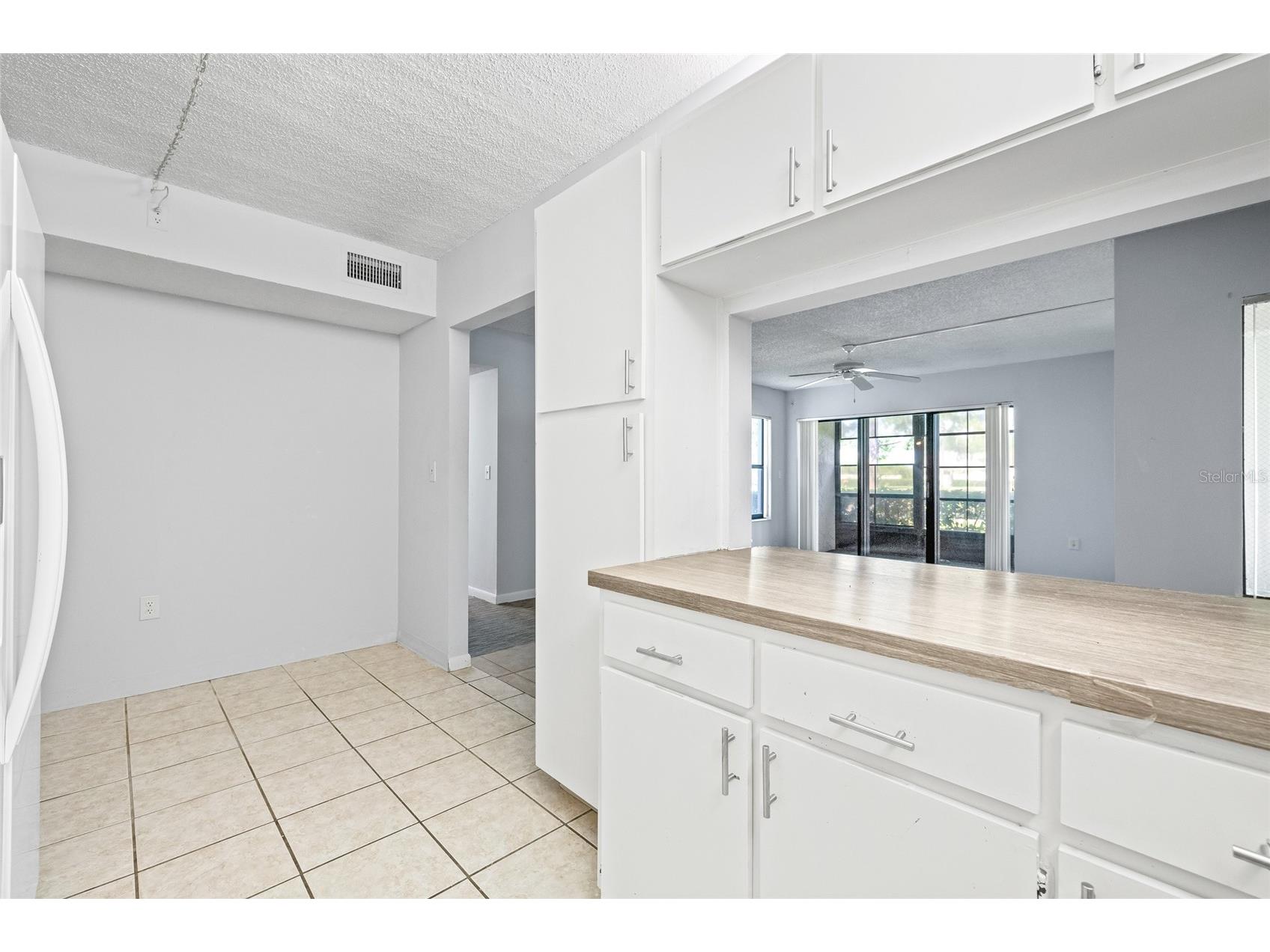 1400 Pine Glen Lane #D1 Tarpon Springs FL 34688 TB8425110 image18