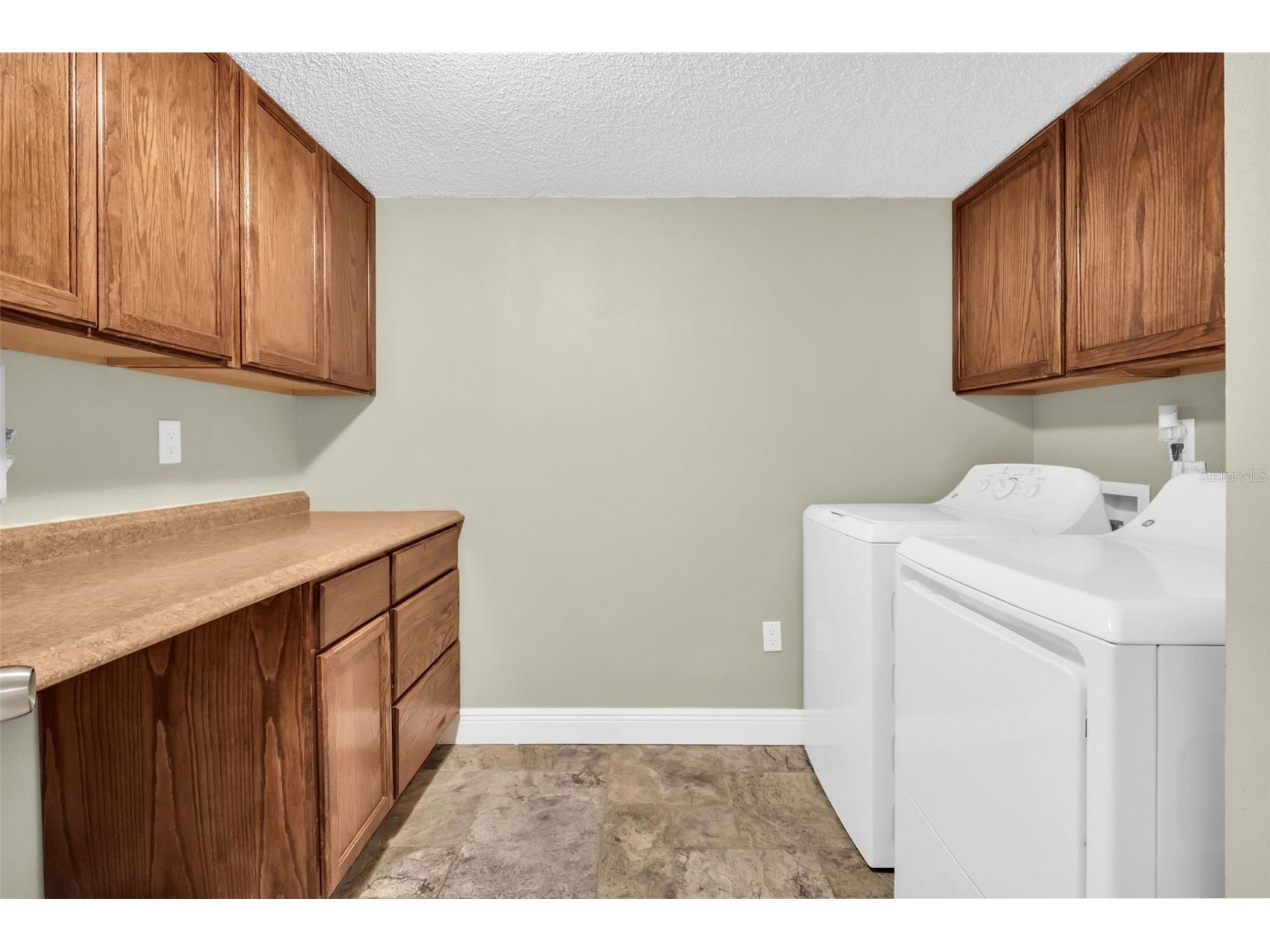 1400 Pine Glen Lane #D2 Tarpon Springs FL 34688 TB8486648 image17