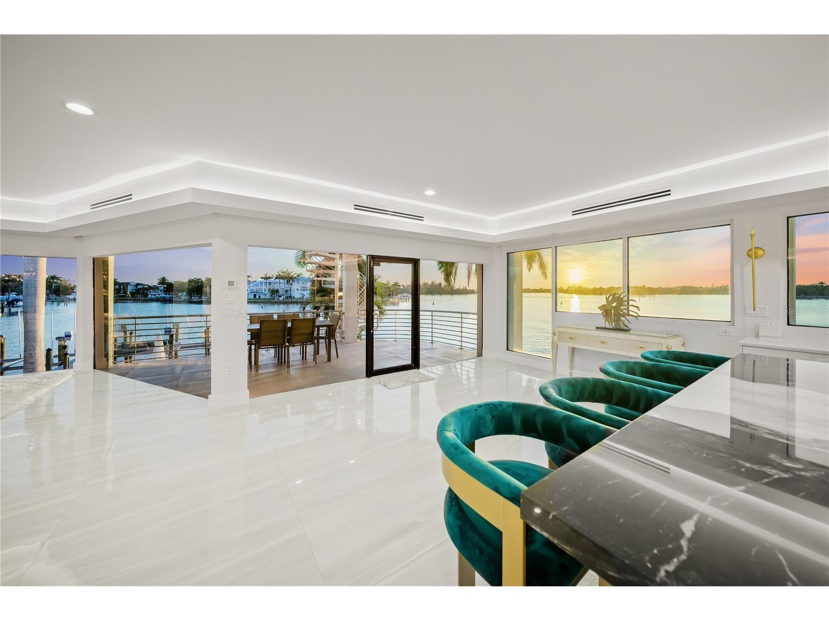 1400 Siesta Drive Sarasota FL 34239 A4678496 image17