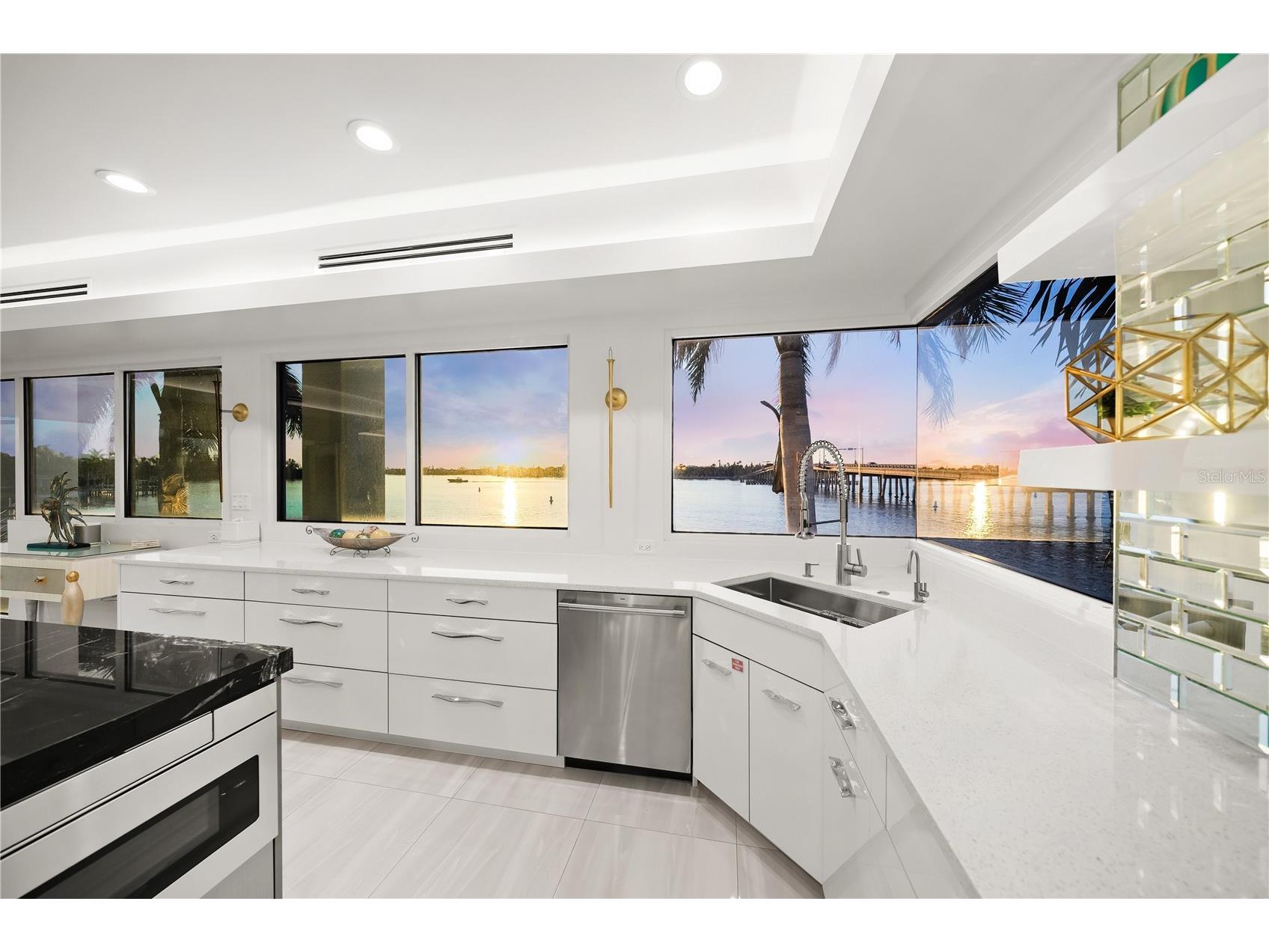 1400 Siesta Drive Sarasota FL 34239 A4678496 image19