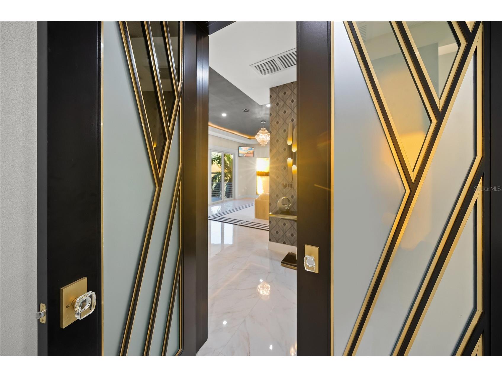 1400 Siesta Drive Sarasota FL 34239 A4678496 image21