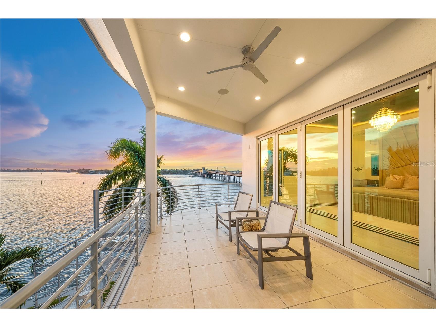 1400 Siesta Drive Sarasota FL 34239 A4678496 image29