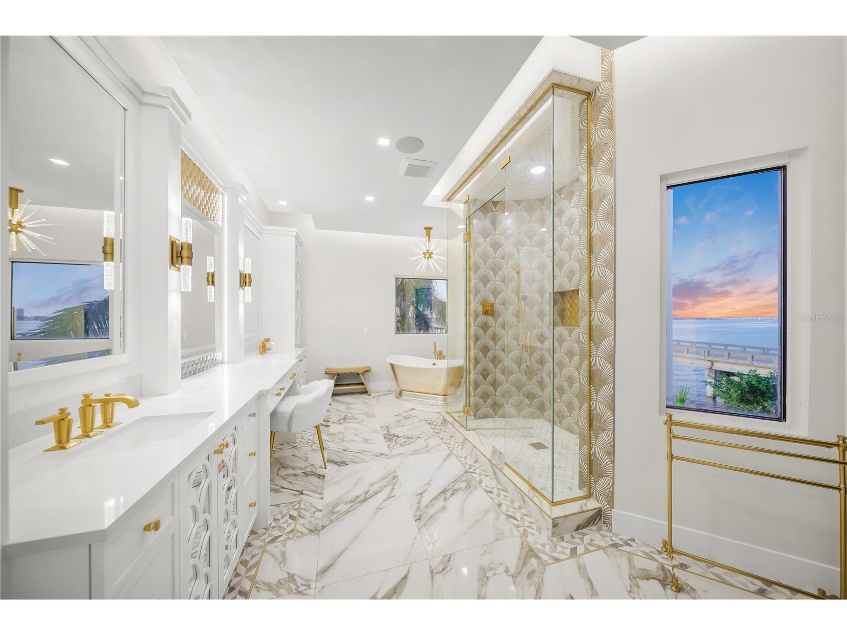 1400 Siesta Drive Sarasota FL 34239 A4678496 image31