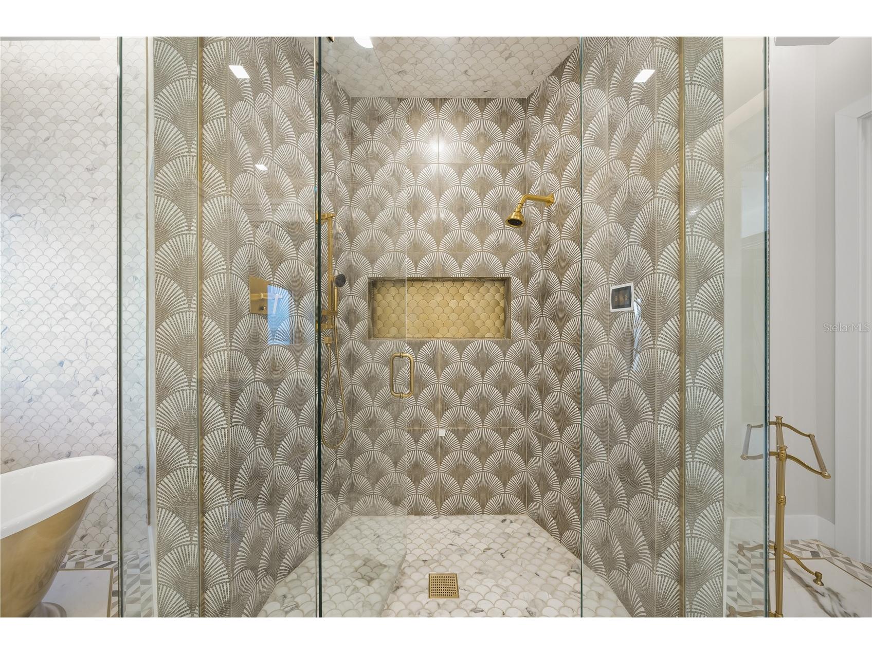 1400 Siesta Drive Sarasota FL 34239 A4678496 image33