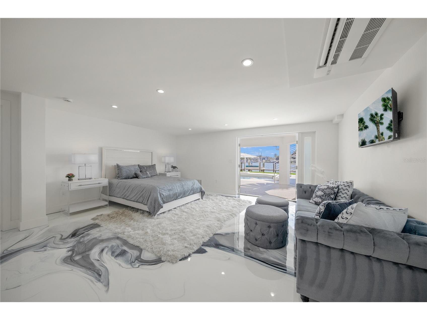 1400 Siesta Drive Sarasota FL 34239 A4678496 image37