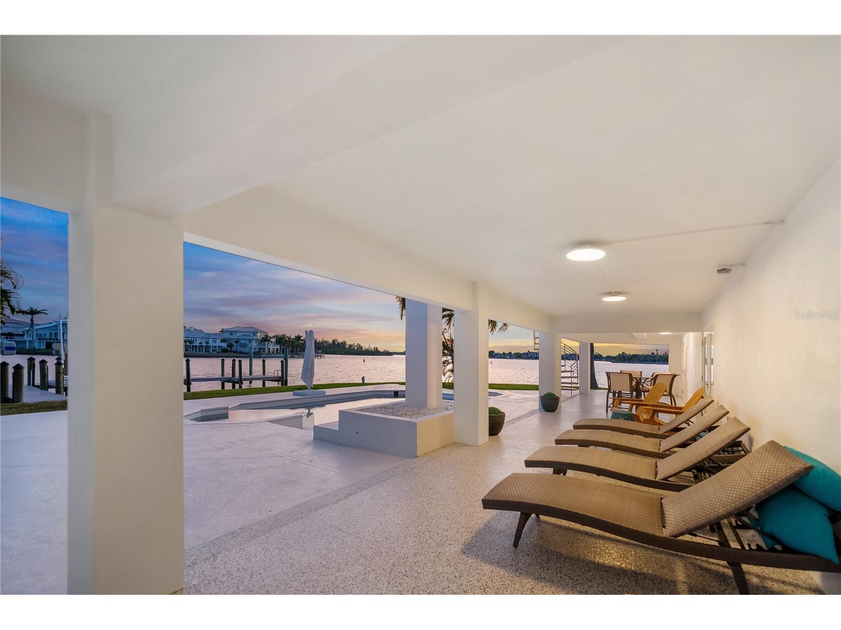 1400 Siesta Drive Sarasota FL 34239 A4678496 image45