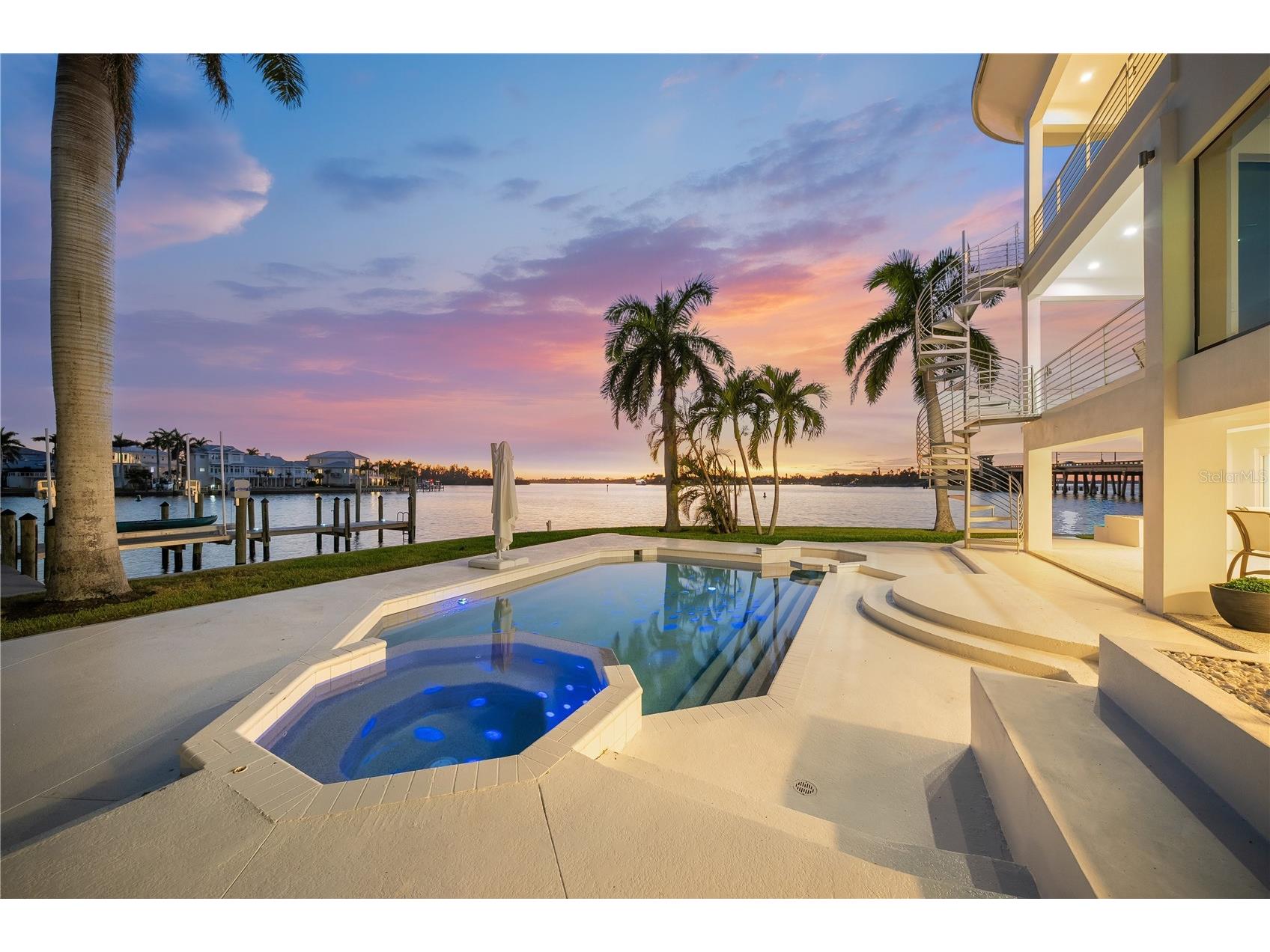 1400 Siesta Drive Sarasota FL 34239 A4678496 image46