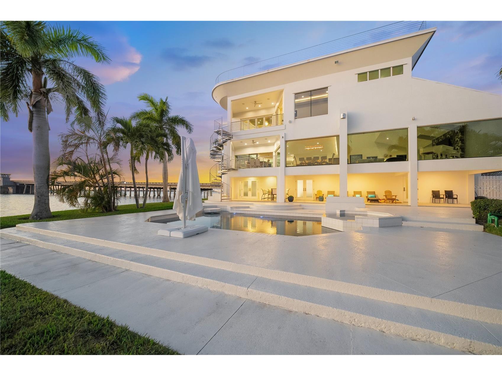 1400 Siesta Drive Sarasota FL 34239 A4678496 image49