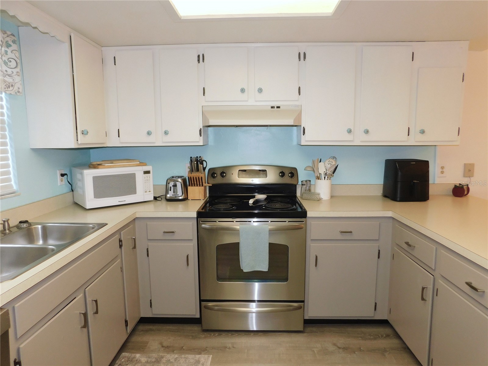 1400 Tarpon Woods Boulevard #1-4 Palm Harbor FL 34685 TB8514767 image6