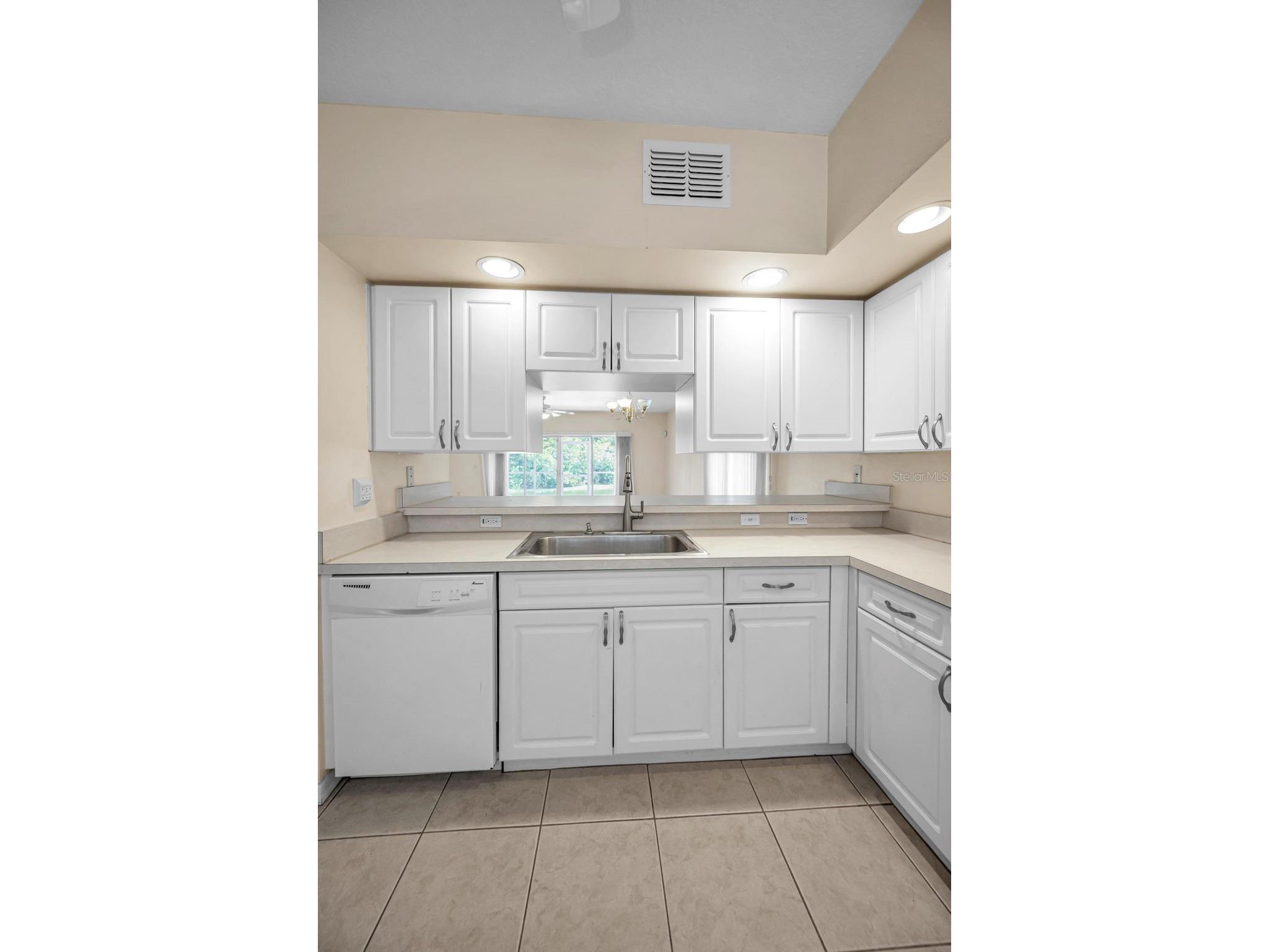 1400 Water View Drive W #104 Largo FL 33771 TB8517038 image16