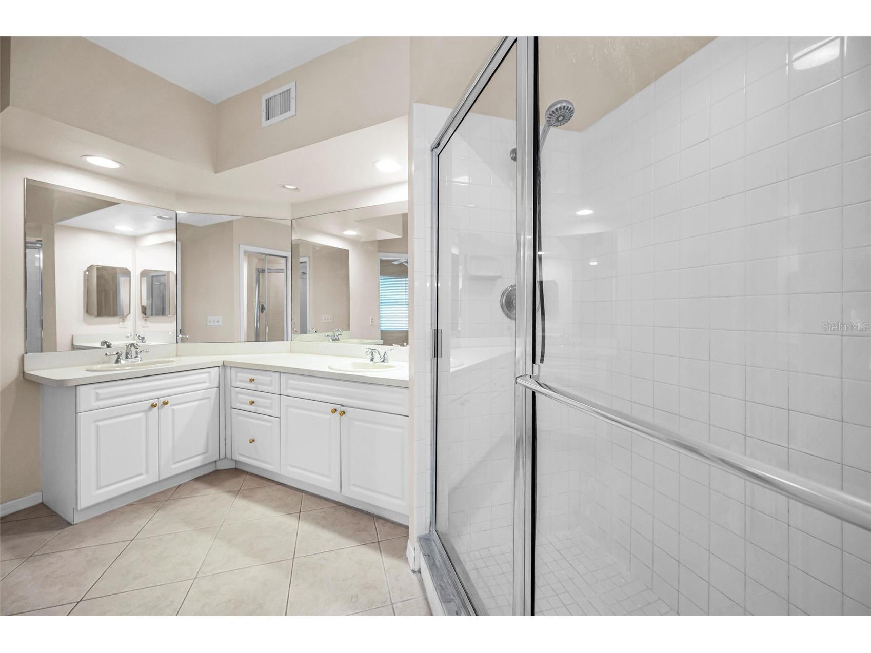 1400 Water View Drive W #104 Largo FL 33771 TB8517038 image27