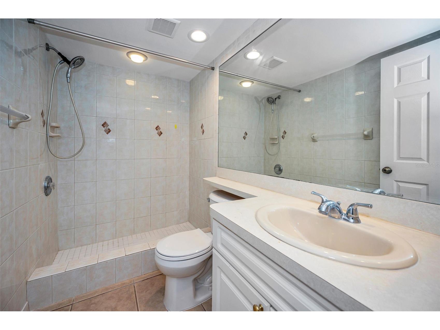 1400 Water View Drive W #104 Largo FL 33771 TB8517038 image32