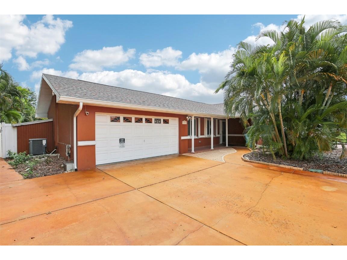 14000 Thacher Avenue Largo FL 33774 T3553361 image1