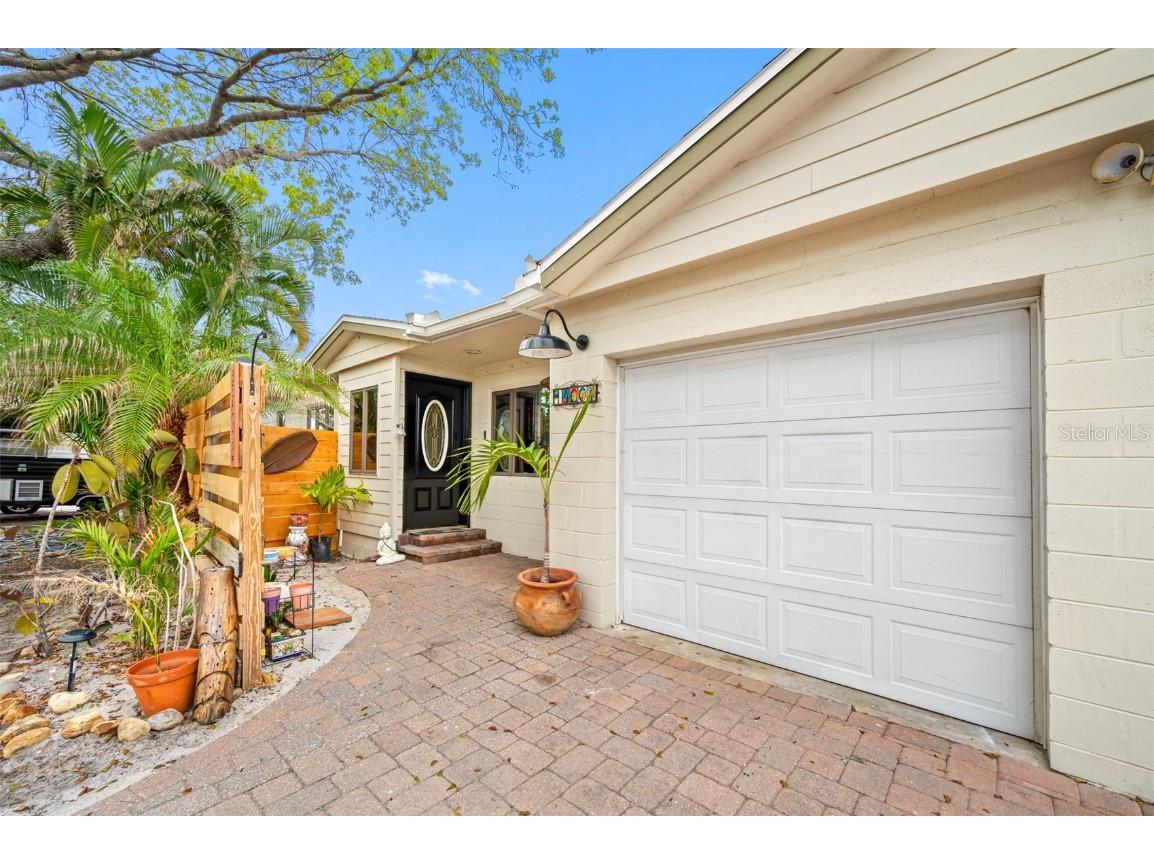 14001 Miramar Avenue Madeira Beach FL 33708 U8227425 image1